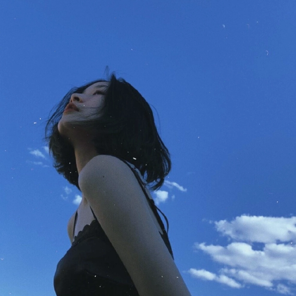 Ảnh avatar trắng đen cá tính cho nam