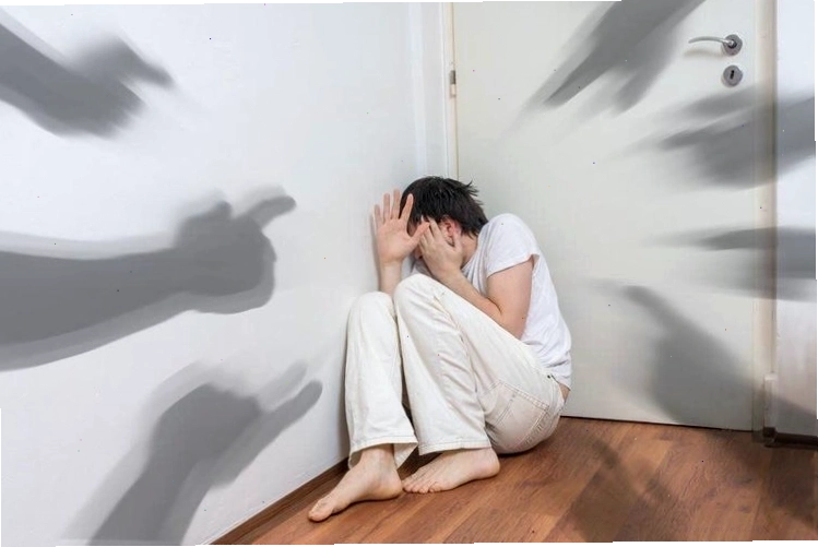 Ảo giác và quên là một trong những triệu chứng tâm thần ở người mắc PTSD