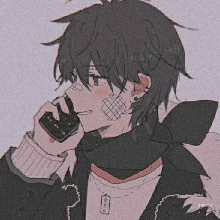 Avatar anime nữ ngầu cute với mái tóc ngắn và nụ cười nhếch mép