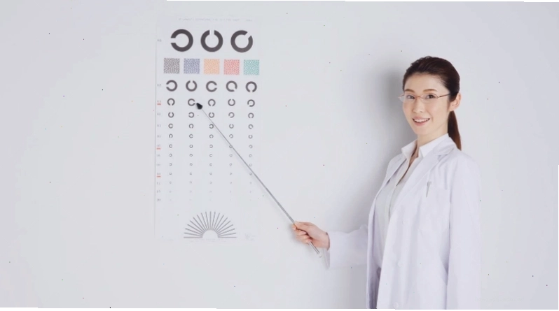 Cá tai tượng trưởng thành ăn tôm và rau xanh