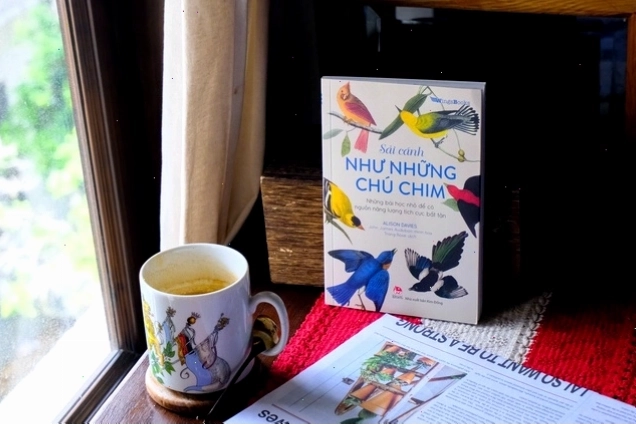 Chim chóc sống trong tự nhiên, thể hiện sự đa dạng loài