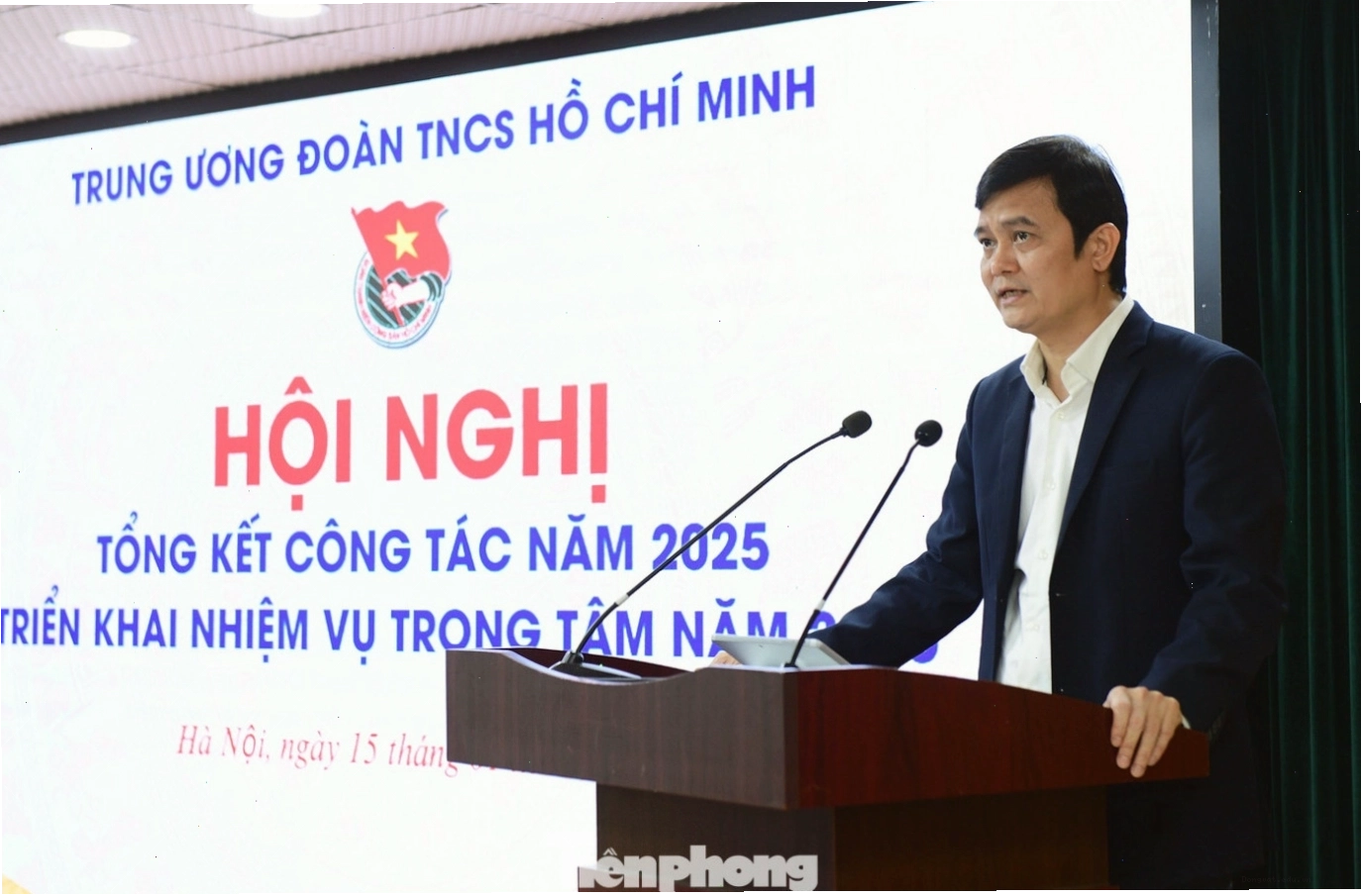 Con rùa với chiếc mai cứng đặc trưng, biểu tượng cho sự bền bỉ và trường tồn