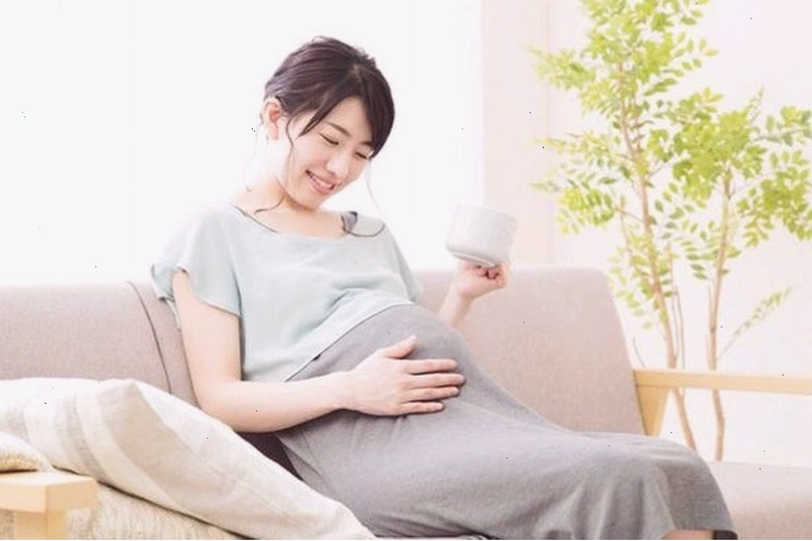 Mẹ bầu mắc tiểu đường thai kỳ thường cảm thấy khát nước hơn bình thường