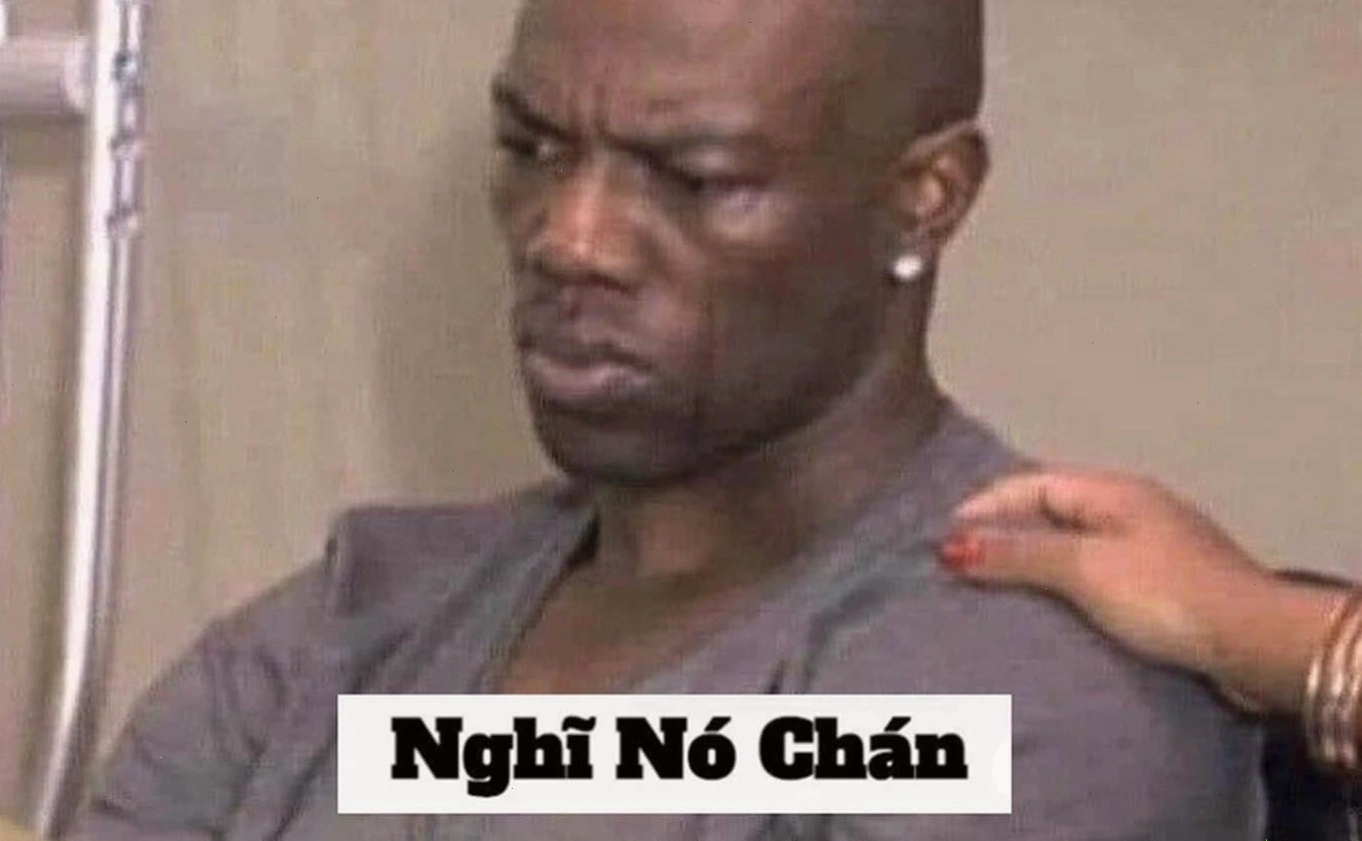 Meme anh da đen khóc thể hiện sự cầu nguyện