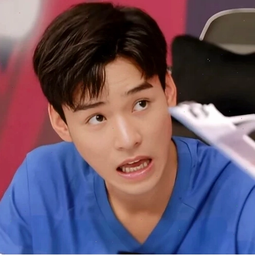 Meme bất ngờ với câu hỏi 'bất ngờ lắm phải không?'