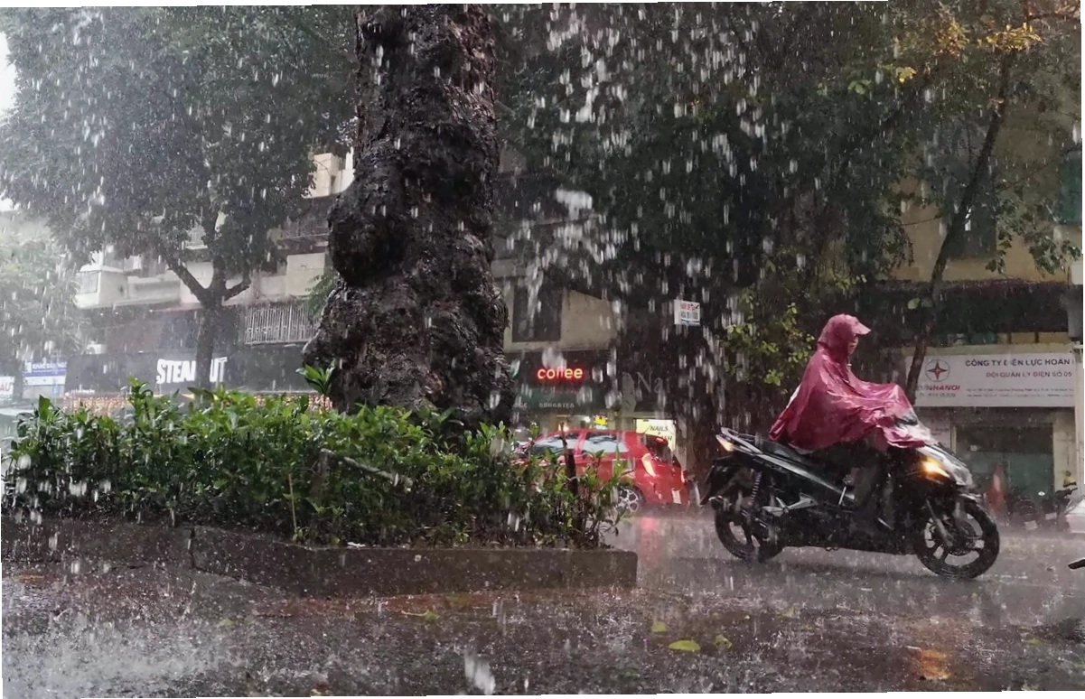 Lượng mưa dự báo tại khu vực Bắc Bộ có xu hướng tăng dần vào cuối tháng