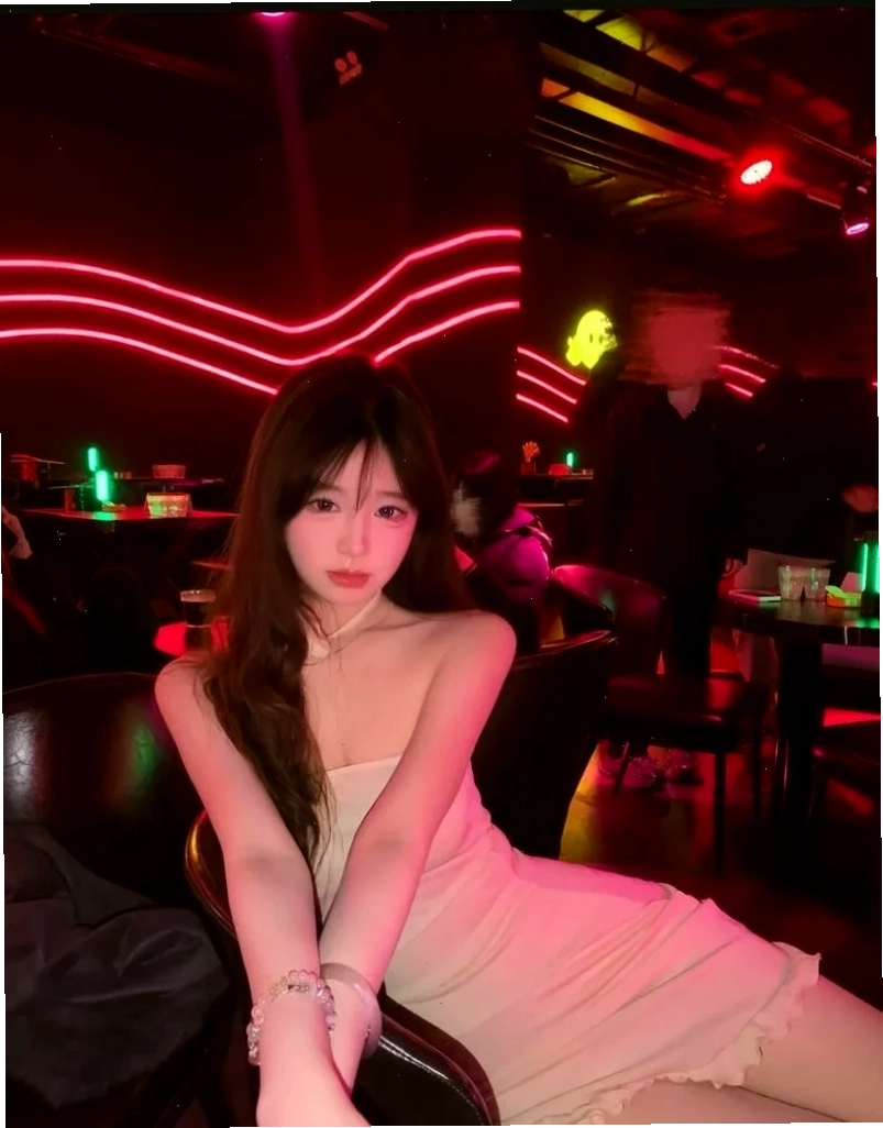 gái phố sexy đi bar club