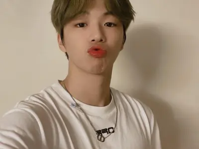 Bộ ảnh meme chu mỏ đáng yêu làm dân mạng thích thú